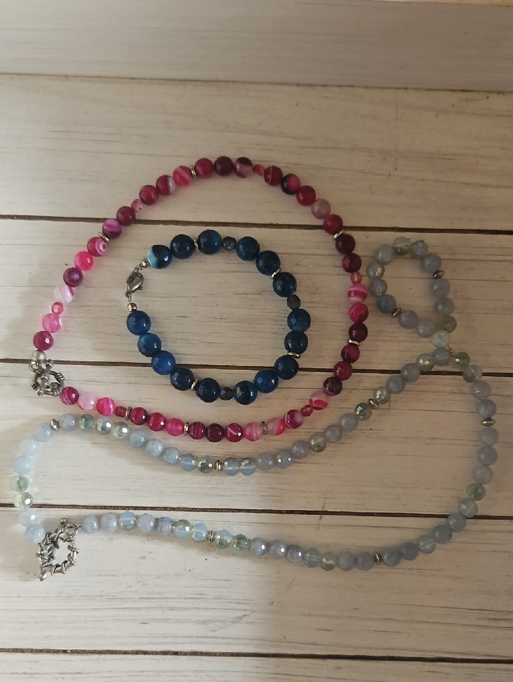 Viral Beads